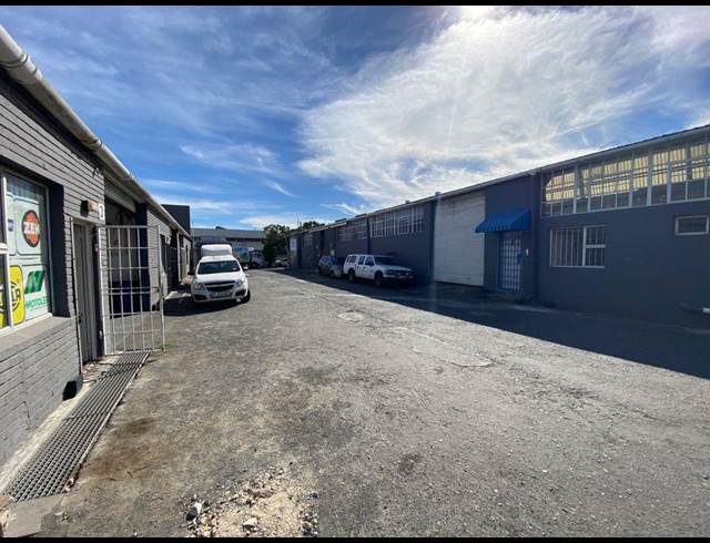 340M² WAREHOUSE TO LET IN EPPING INDUSTRIAL