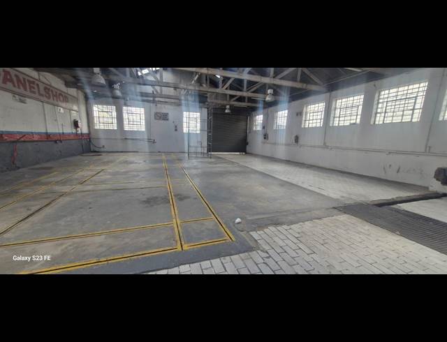 600M² WAREHOUSE TO LET IN CITY WEST