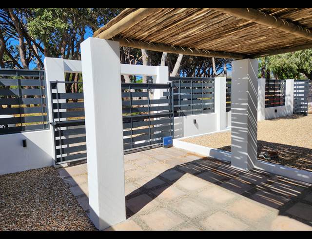 4 bed property to rent in BERGVLIET