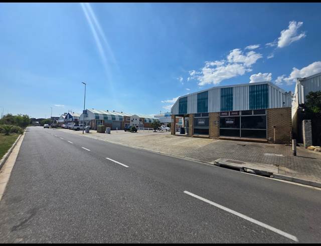 400M² WAREHOUSE TO LET IN SOMERSET WEST BUSINESS PARK