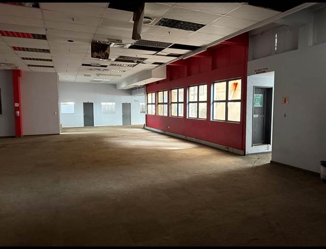 22,000M² WAREHOUSE TO LET IN MOBENI