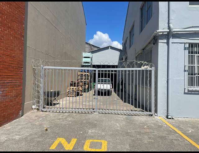 450M² WAREHOUSE RENTED IN PAARDEN EILAND