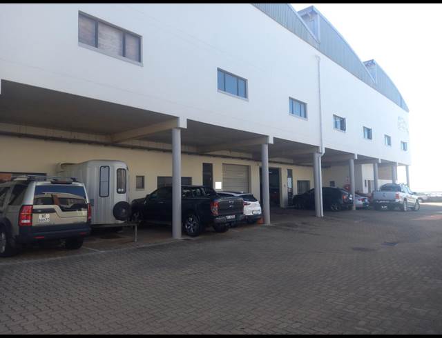 209M² MINI FACTORY RENTED IN BALLITO CENTRAL