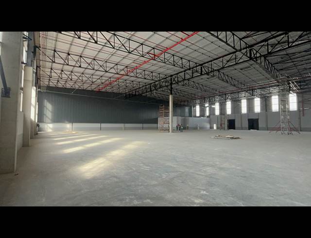2,500M² WAREHOUSE TO LET IN GOSFORTH PARK