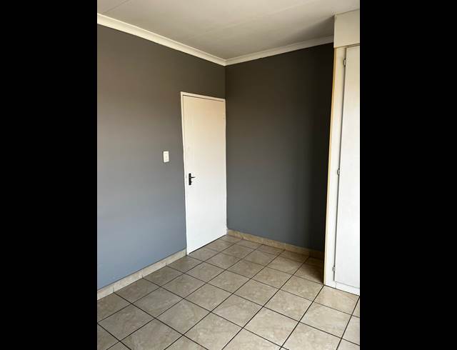 2 BEDROOM APARTMENT TO LET IN BIRCHLEIGH