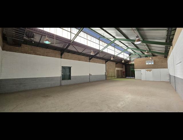 398M² WAREHOUSE TO LET IN ROBERTVILLE