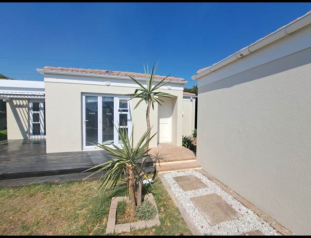 3 BEDROOM GATED ESTATE TO LET IN SUNNINGDALE