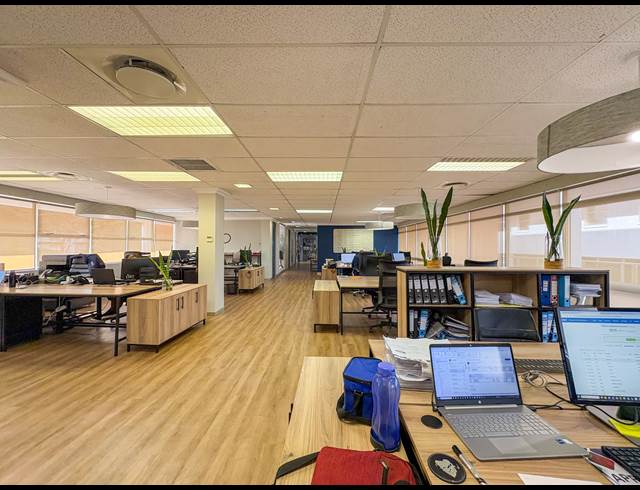 329M² OFFICE TO LET IN LA LUCIA RIDGE