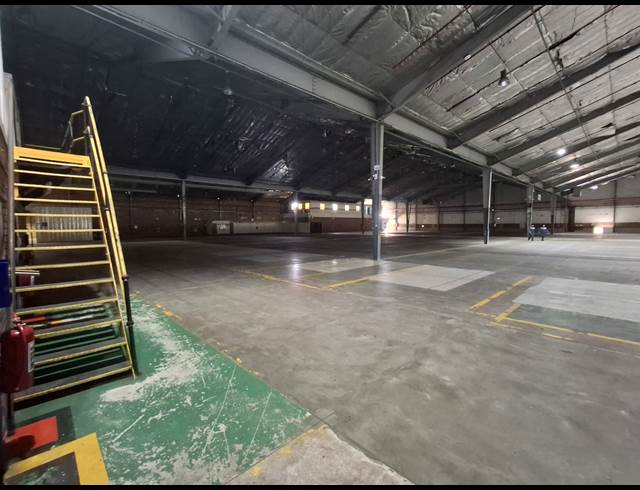 5,000M² WAREHOUSE TO LET IN WOODBROOK