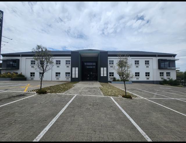 586M² OFFICE TO LET IN VORNA VALLEY