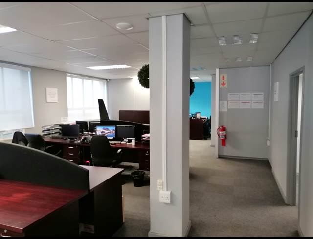 218M² BUILDING TO LET IN TYGER VALLEY