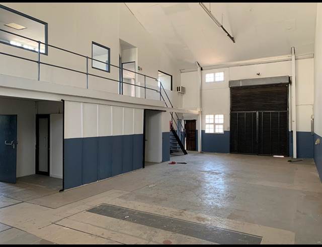 280M² WAREHOUSE TO LET IN LASER PARK