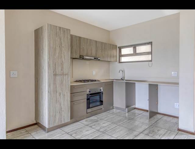 2 BEDROOM APARTMENT RENTED IN FOURWAYS