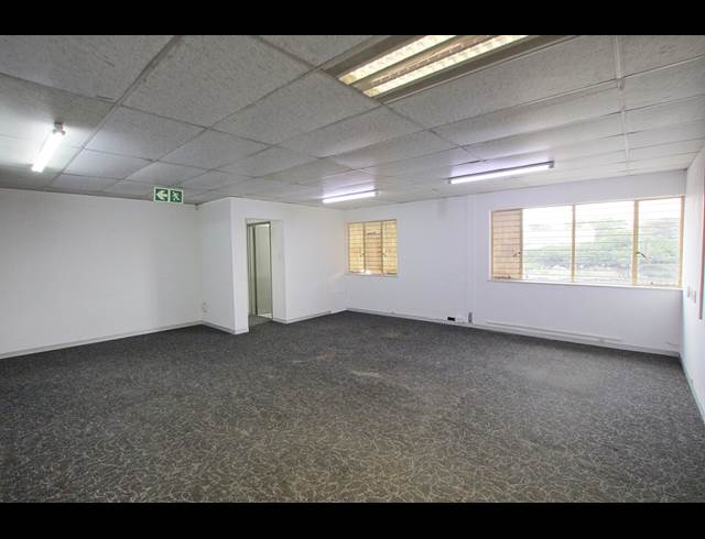 636.50M² WAREHOUSE TO LET IN KYA SANDS