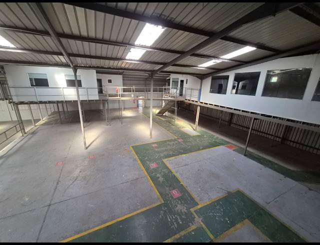 1,200M² WAREHOUSE TO LET IN WADEVILLE