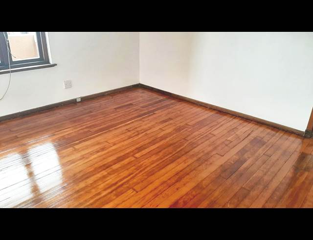 2 bed property to rent in WOODSTOCK