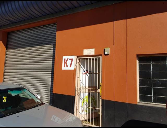134M² WAREHOUSE RENTED IN STEELEDALE