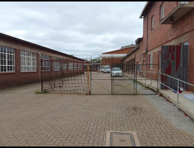 1,485M² OFFICE TO LET IN PIETERMARITZBURG CENTRAL