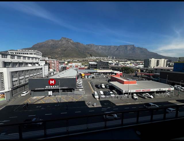 262M² OFFICE TO LET IN WOODSTOCK