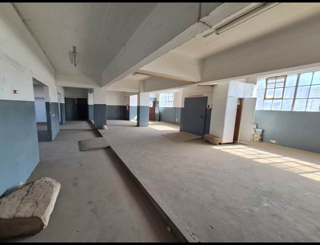 400M² WAREHOUSE TO LET IN DENVER