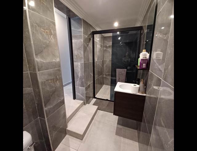 1 BEDROOM PROPERTY TO RENT IN HOUGHTON ESTATE