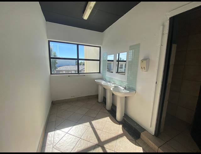 370M² RETAIL TO LET IN PARKLANDS