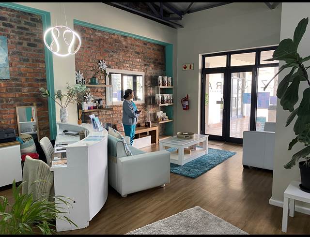 100M² RETAIL TO LET IN WESTLAKE