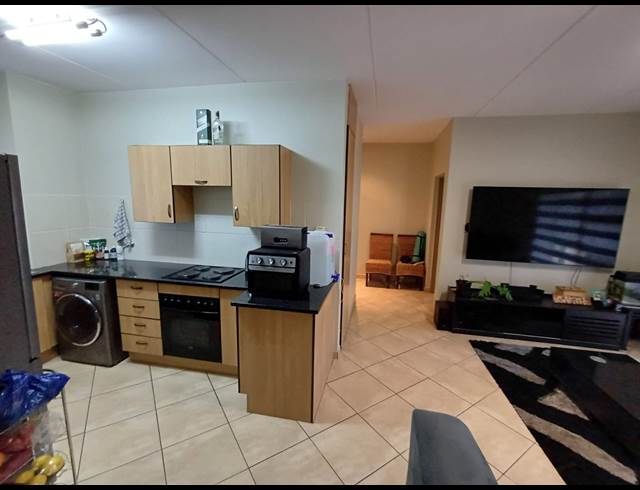 2 BEDROOM PROPERTY TO RENT IN MEYERSDAL