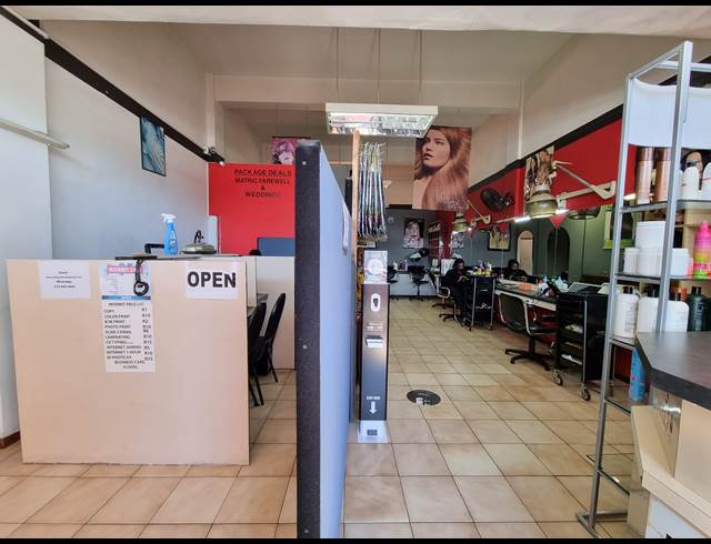 65M² RETAIL TO LET IN GOODWOOD ESTATE