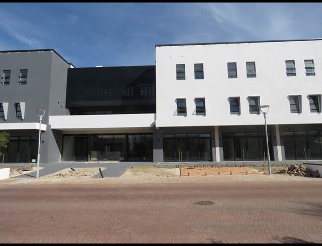 138M² MEDICAL SUITE TO LET IN PAARDEVLEI