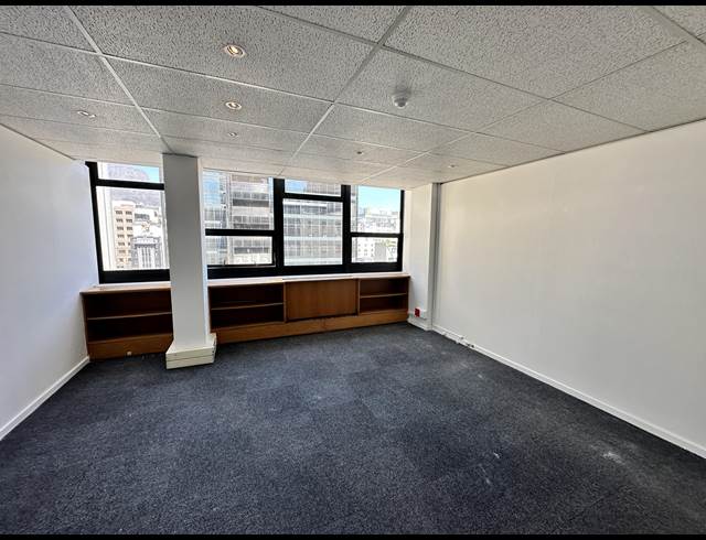 130M² OFFICE TO LET IN CAPE TOWN CITY CENTRE