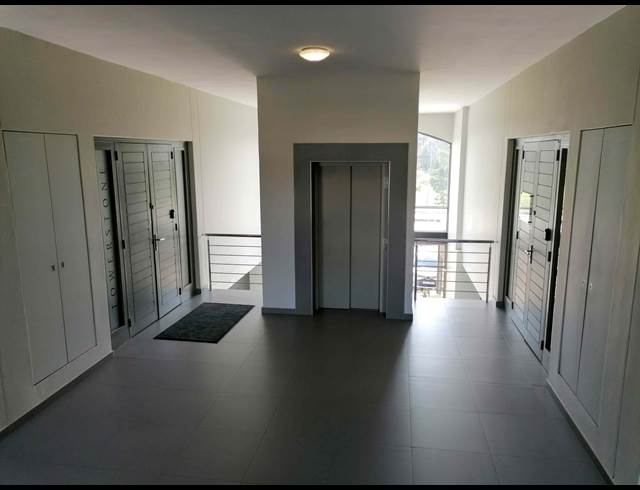 161M² OFFICE TO LET IN DURBANVILLE CENTRAL