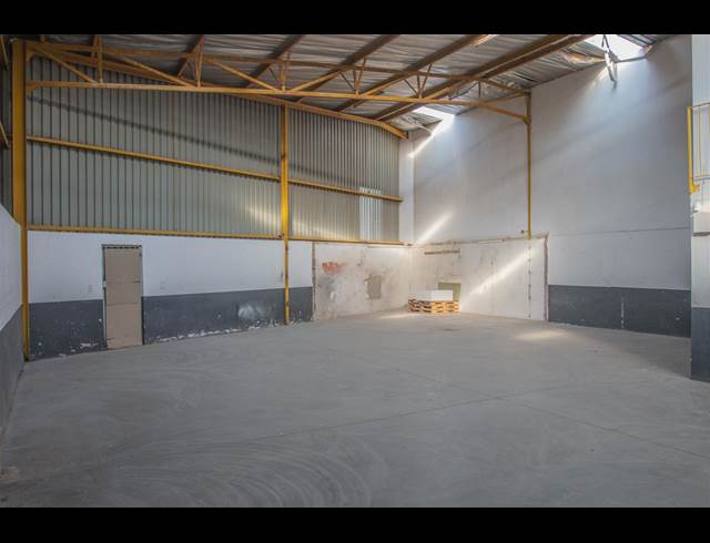 299M² WAREHOUSE TO LET IN KYA SANDS
