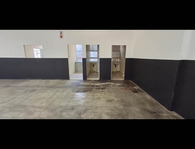507M² BUILDING TO LET IN BOKSBURG EAST