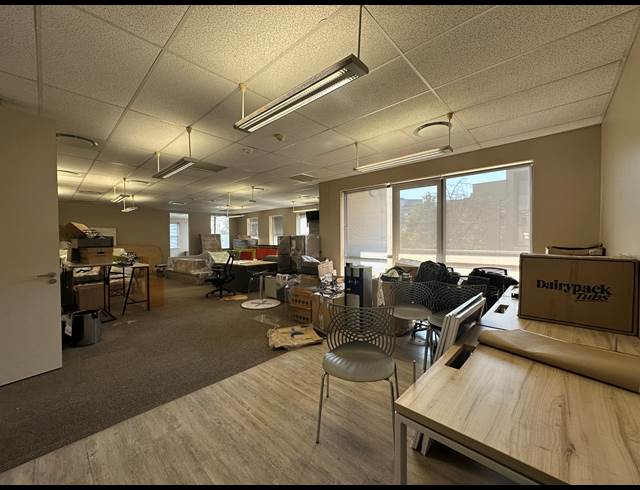 980M² OFFICE TO LET IN SANDTON CENTRAL