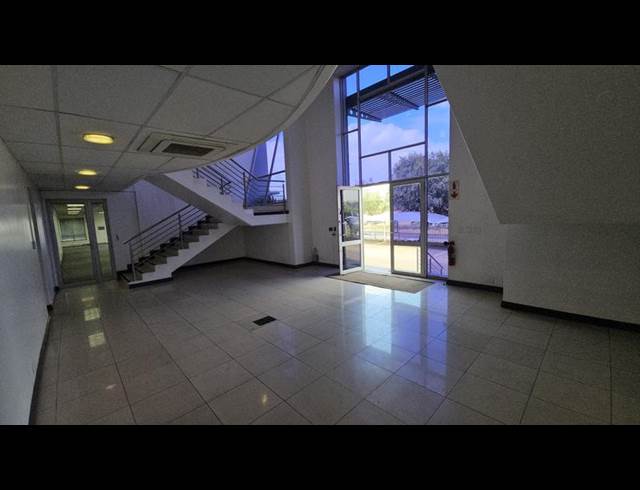 INDUSTRIAL PROPERTY TO RENT IN LINBRO PARK