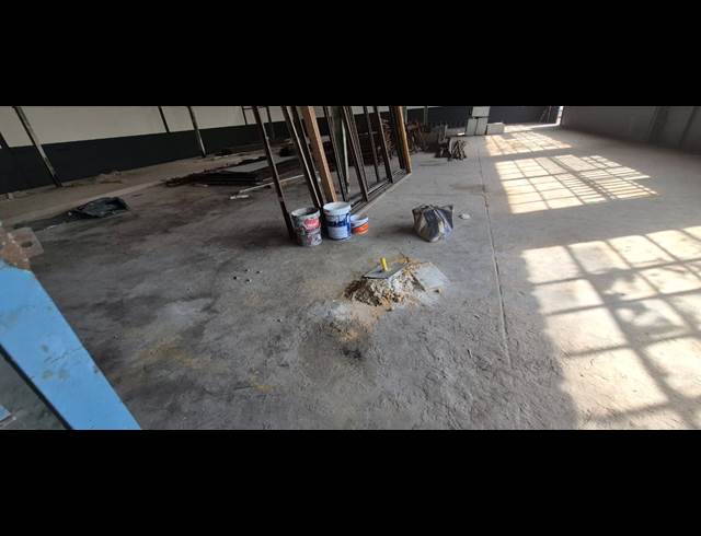 450M² WAREHOUSE TO LET IN ANDERBOLT