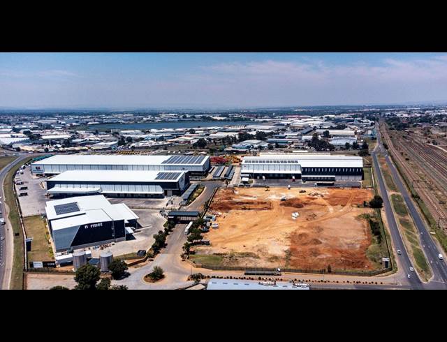 7,282M² WAREHOUSE TO LET IN JET PARK