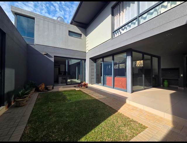 4 BEDROOM PROPERTY TO RENT IN WATERKLOOF RIDGE