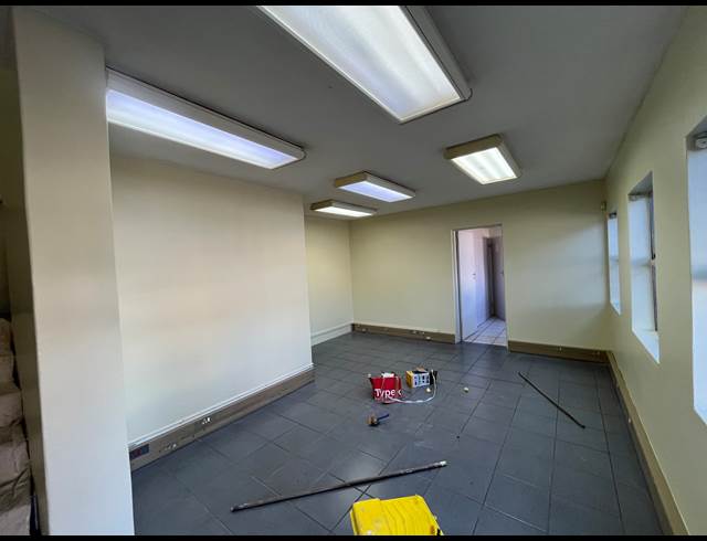509M² WAREHOUSE TO LET IN SEBENZA