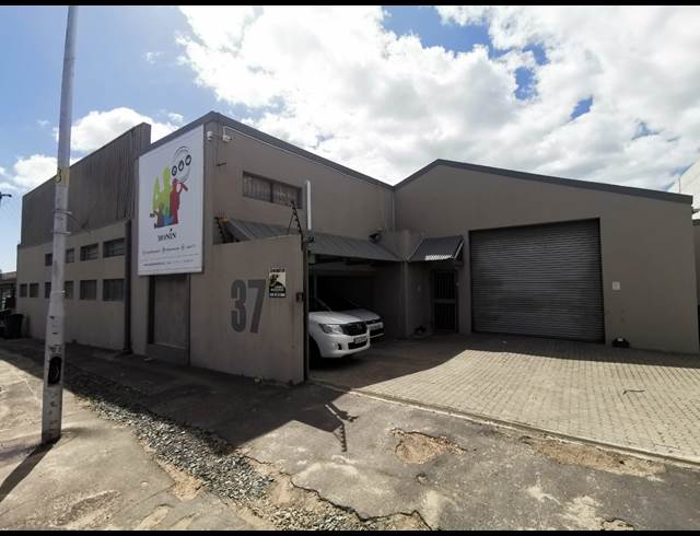 840M² WAREHOUSE RENTED IN NDABENI