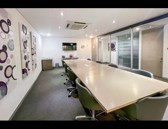 8M² OFFICE TO LET IN SUNNINGHILL