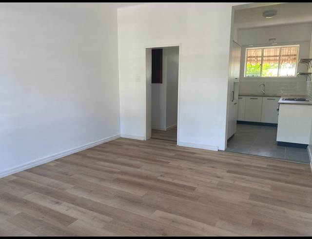 2 bed property to rent in WORCESTER CENTRAL