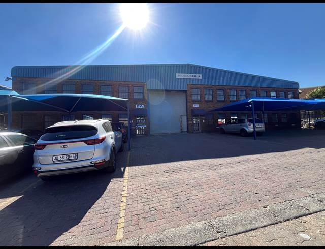509M² WAREHOUSE TO LET IN SEBENZA
