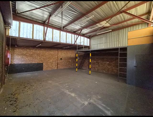 170M² WAREHOUSE TO LET IN WADEVILLE