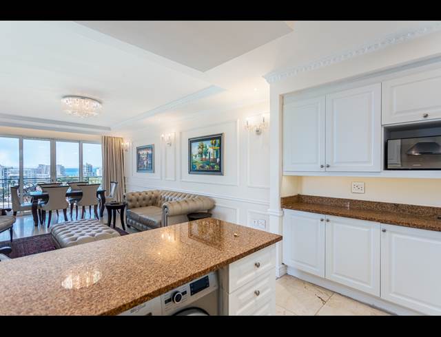 2 BEDROOM APARTMENT TO LET IN SEA POINT