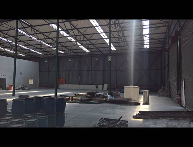 1,560M² WAREHOUSE TO LET IN RANDJESPARK