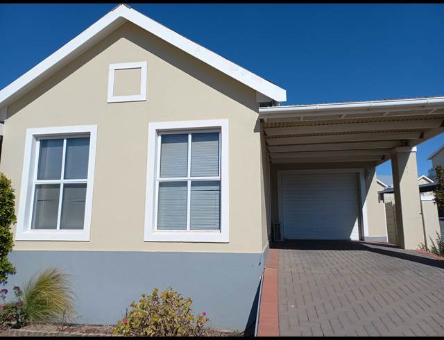 3 bed property to rent in LANGERUG