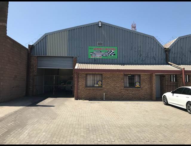 225M² WAREHOUSE TO LET IN W P PARK