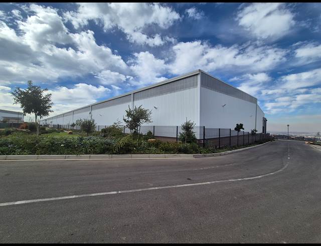 8,314M² WAREHOUSE TO LET IN AIRPORT PARK
